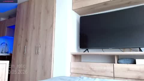 Emilia  online show from May 20, 6:14 pm