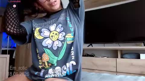 Emilia  online show from June 18, 5:17 pm