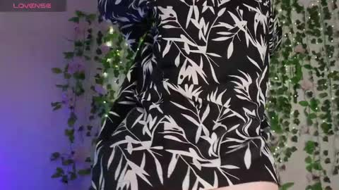 Emma online show from May 6, 5:51 pm