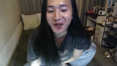 Snapshot of emarie91 chatting on July 7, 10:52 am Trans cummer online show from July 7, 10:52 am