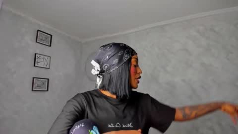 . online show from December 16, 11:04 am