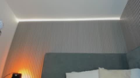 emelie_89 online show from February 4, 11:49 am