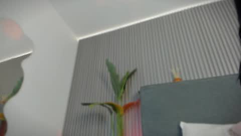 Snapshot of emelie_89 chatting on July 7, 11:36 am emelie_89 online show from July 7, 11:36 am