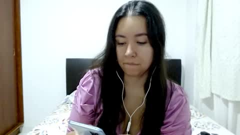 emely_sexx online show from September 28, 10:09 am