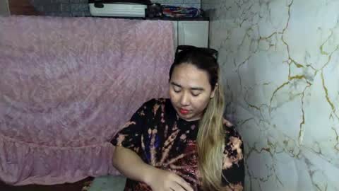 Snapshot of emely_slutxxx chatting on July 18, 11:14 am Emely online show from July 18, 11:14 am