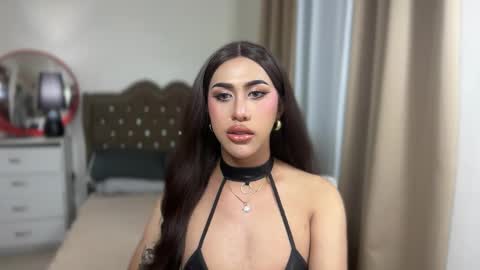 EMELY online show from February 22, 7:51 am