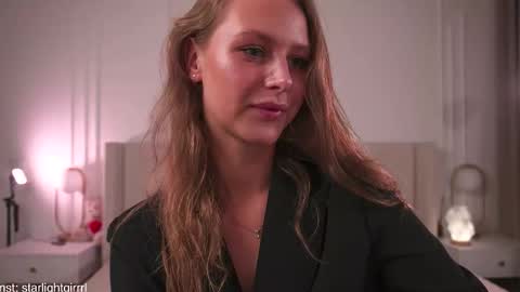 Snapshot of emi_me chatting on September 29, 4:12 pm Emi me online show from September 29, 4:12 pm