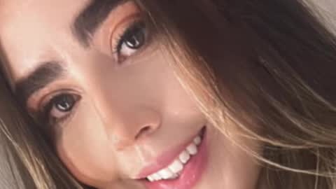 emi_royse online show from February 25, 1:37 am