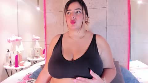 Snapshot of emiilygrace_ chatting on March 4, 11:27 am Emiily Grace online show from March 4, 11:27 am