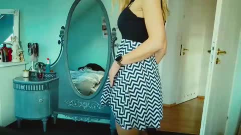 Emila online show from February 12, 10:35 am