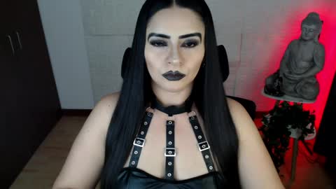 POWERFULL GODDESS EMILI online show from March 31, 10:54 pm
