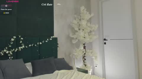 Emilia online show from July 8, 1:10 am