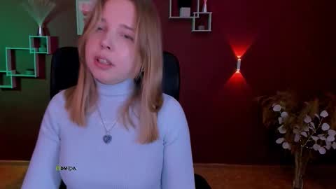 Snapshot of emilia_dark__ chatting on March 15, 8:53 am emilia_dark__ online show from March 15, 8:53 am