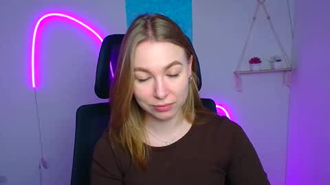 Emilia online show from March 10, 12:43 pm