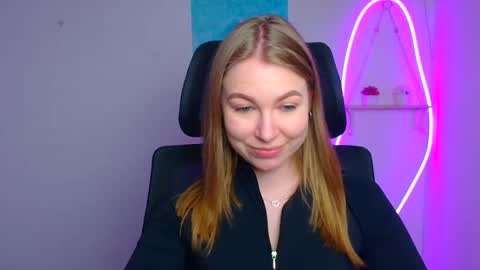 Emilia online show from March 24, 12:21 pm