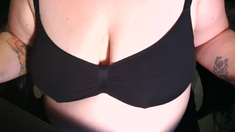 emilie foxx online show from July 19, 9:51 pm