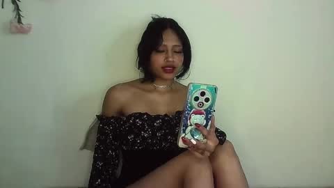 emiliejoy online show from May 21, 6:42 am
