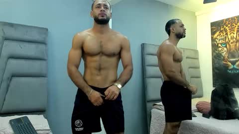 Snapshot of emilio_brandon chatting on September 25, 11:25 am Emilio online show from September 25, 11:25 am