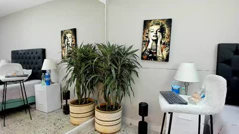 Snapshot of emilio_brandon chatting on October 7, 11:07 am Emilio online show from October 7, 11:07 am