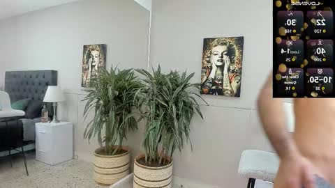 Snapshot of emilio_brandon chatting on October 16, 11:11 am Emilio online show from October 16, 11:11 am