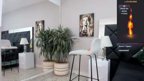 Snapshot of emilio_brandon chatting on November 10, 10:25 am Emilio online show from November 10, 10:25 am