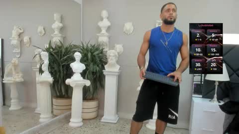 Snapshot of emilio_brandon chatting on November 27, 10:06 am Emilio online show from November 27, 10:06 am