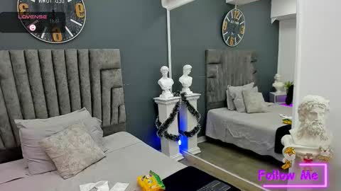 Snapshot of emilio_brandon chatting on December 22, 11:29 am Emilio online show from December 22, 11:29 am