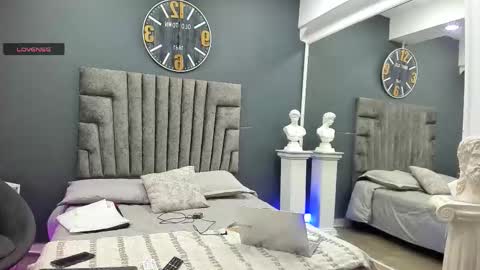 Snapshot of emilio_brandon chatting on January 17, 10:31 am Emilio online show from January 17, 10:31 am