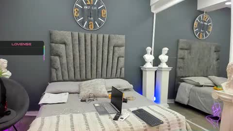 Snapshot of emilio_brandon chatting on January 19, 10:30 am Emilio online show from January 19, 10:30 am