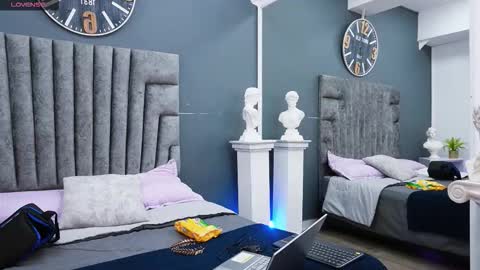 Snapshot of emilio_brandon chatting on February 1, 11:31 am Emilio online show from February 1, 11:31 am