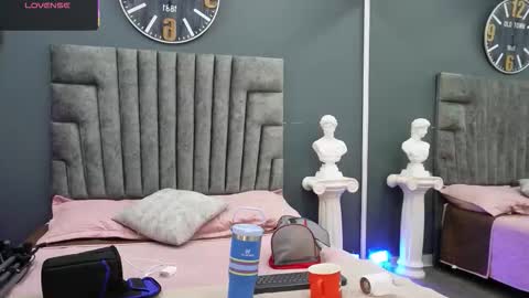 Snapshot of emilio_brandon chatting on February 21, 11:11 am Emilio online show from February 21, 11:11 am