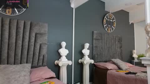 Snapshot of emilio_brandon chatting on February 23, 11:40 am Emilio online show from February 23, 11:40 am