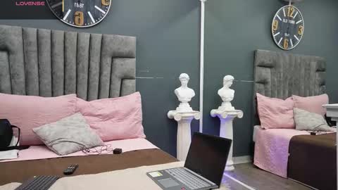 Snapshot of emilio_brandon chatting on February 24, 10:46 am Emilio online show from February 24, 10:46 am