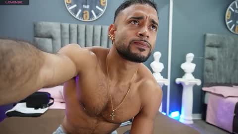 Snapshot of emilio_brandon chatting on February 27, 11:10 am Emilio online show from February 27, 11:10 am