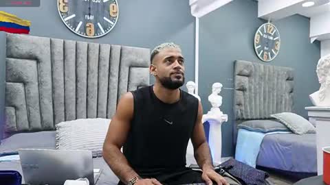Snapshot of emilio_brandon chatting on July 16, 10:54 am Emilio online show from July 16, 10:54 am