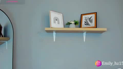 Emily online show from February 26, 2:03 pm