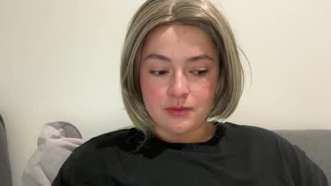 emily_morning_dew online show from May 22, 2:51 am