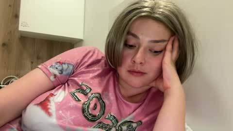 emily_morning_dew online show from June 30, 8:10 pm