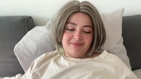 emily_morning_dew online show from July 13, 6:27 am
