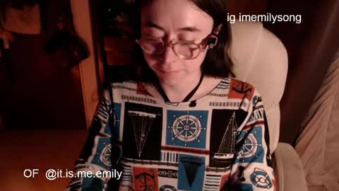 emily_pearl_ online show from May 27, 1:57 am