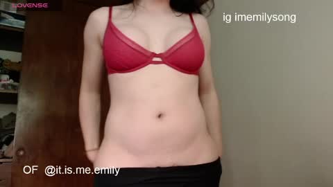 emily_pearl_ online show from June 9, 7:36 pm