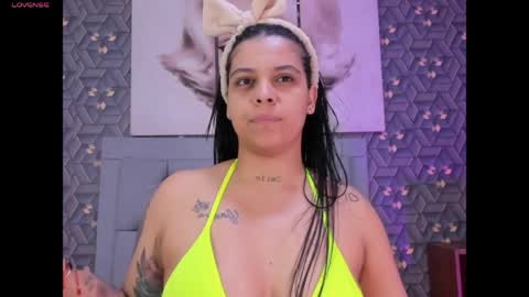 Emily online show from April 9, 4:12 am