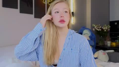 emily shepard online show from February 18, 3:46 am