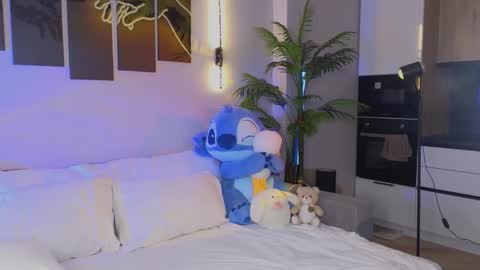 emily shepard online show from April 21, 2:51 am