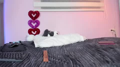 Emily online show from February 21, 7:21 pm