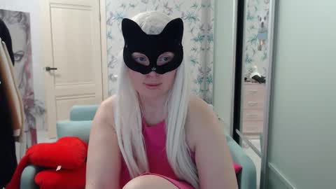 Snapshot of emily_york18 chatting on January 11, 11:59 am Emily online show from January 11, 11:59 am