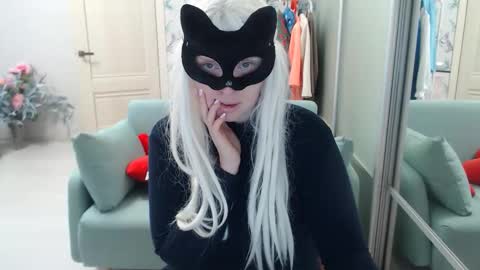 Snapshot of emily_york18 chatting on February 5, 10:09 am Emily online show from February 5, 10:09 am