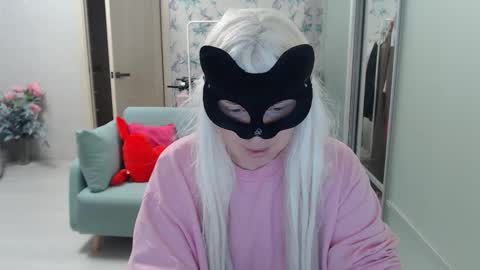 Snapshot of emily_york18 chatting on February 15, 6:04 pm Emily online show from February 15, 6:04 pm