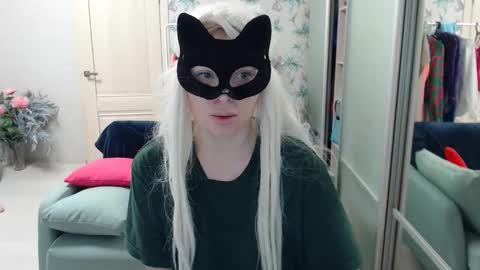 Snapshot of emily_york18 chatting on February 27, 2:06 pm Emily online show from February 27, 2:06 pm