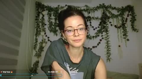 Snapshot of emilyalexa chatting on June 15, 12:29 pm Emily Alexa online show from June 15, 12:29 pm